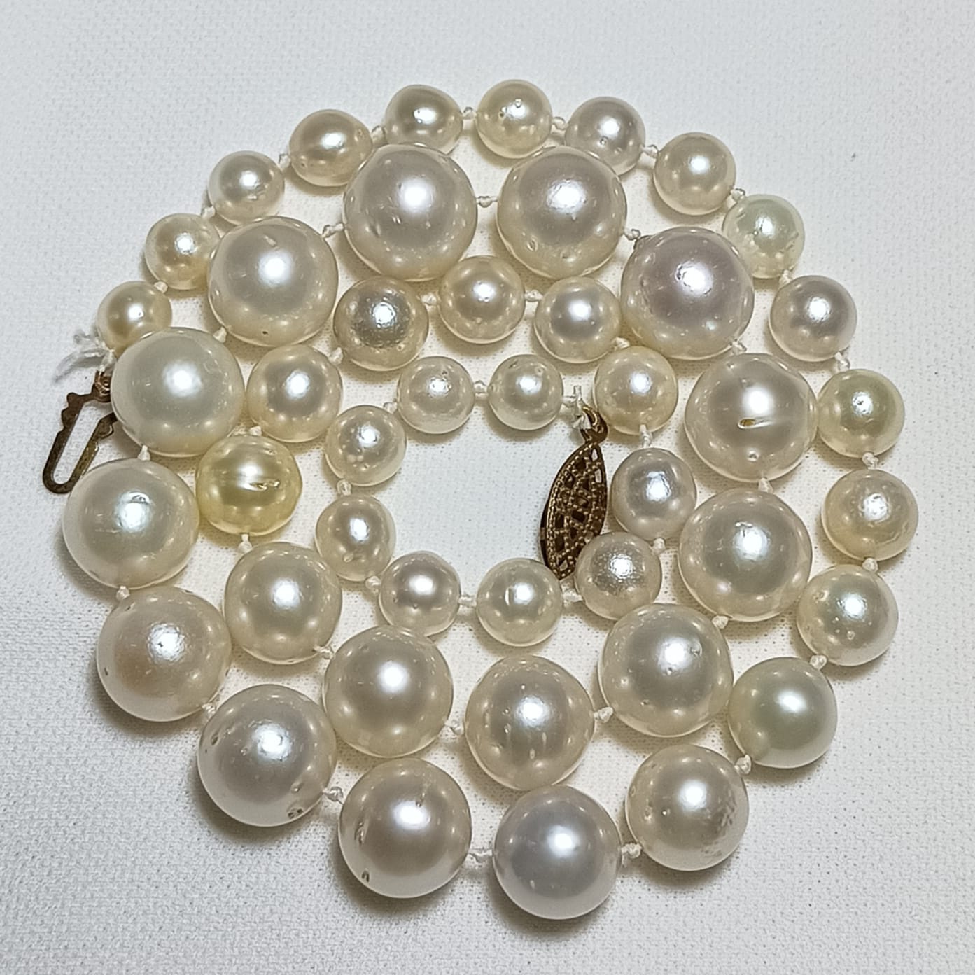 South Sea Pearls 353.15 Carat Hirco Lab Certified 0600012515
